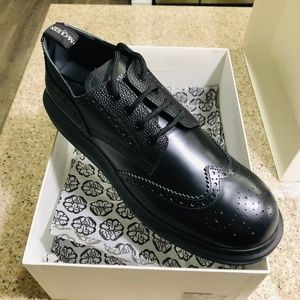 Alexander McQueen Brogue 46E
